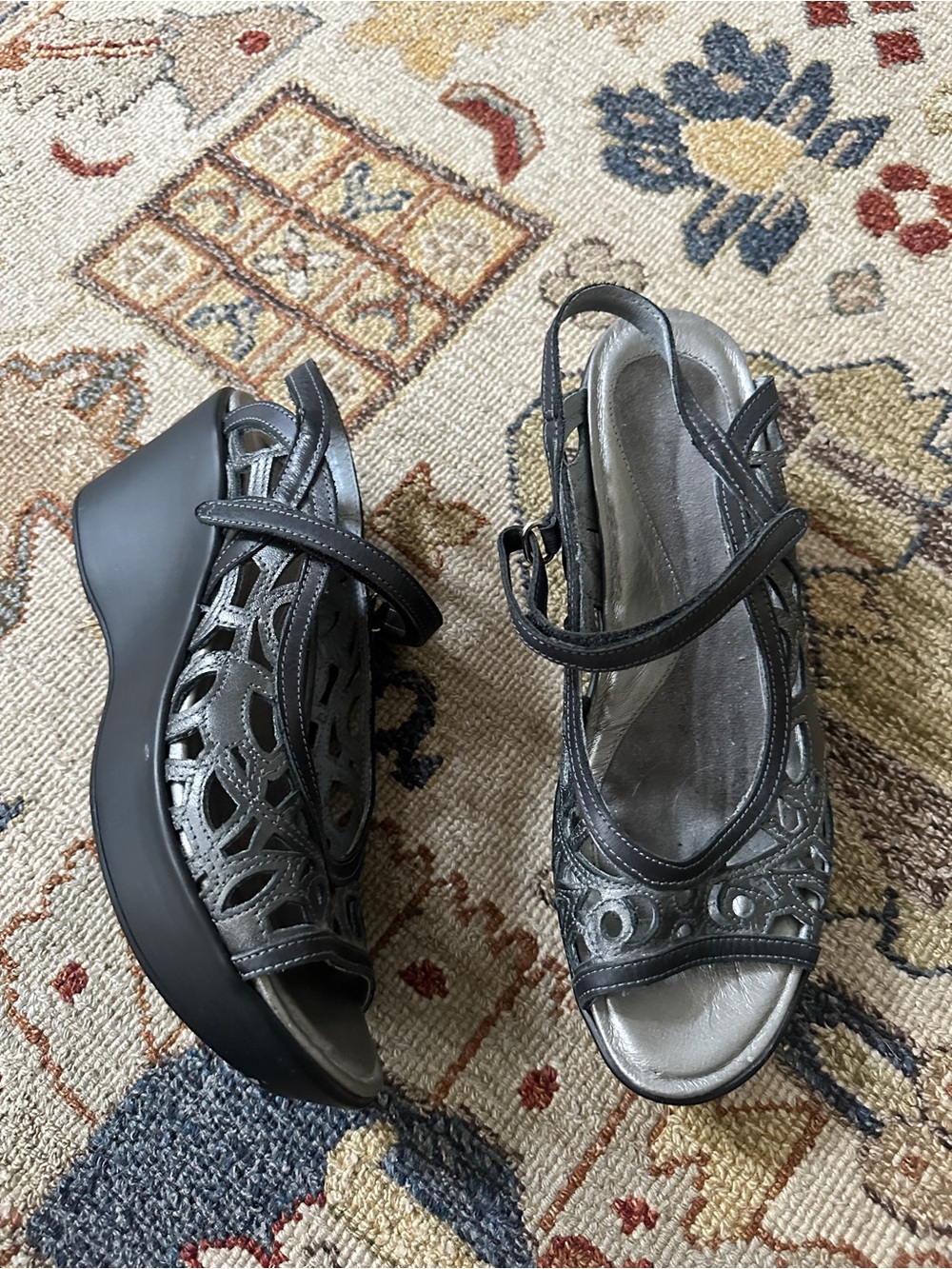 Naot Black Wedge Sandals sz 40